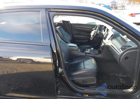 2015 Chrysler 300 S из США, поврежденный, VIN 2C3CCABG4FH853126